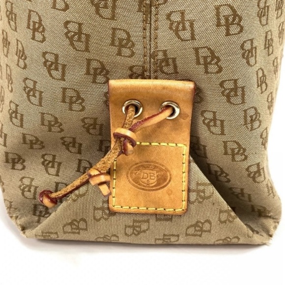 DOONEY and Bourke DB Monogram canvas slouch Satchel in Natural Beige - Picture 5 of 16